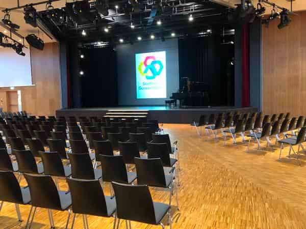 Stadthalle Gunzenhausen, Saal
