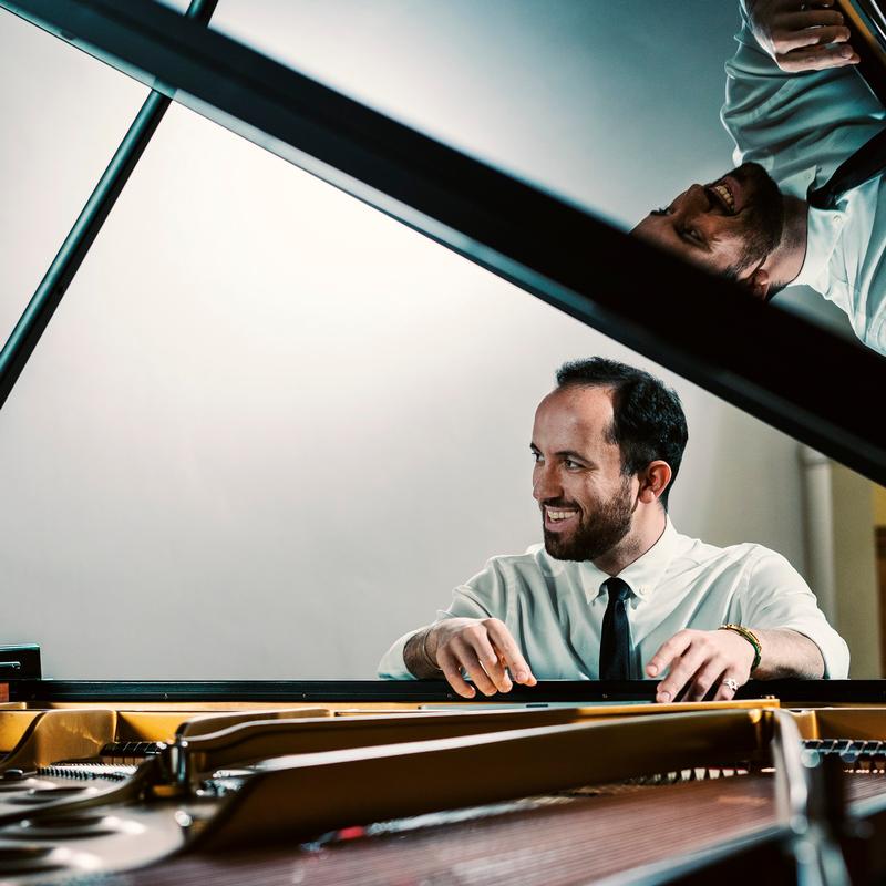 Igor Levit gibt am 9. Juli ein Klavierkonzert zum Besten