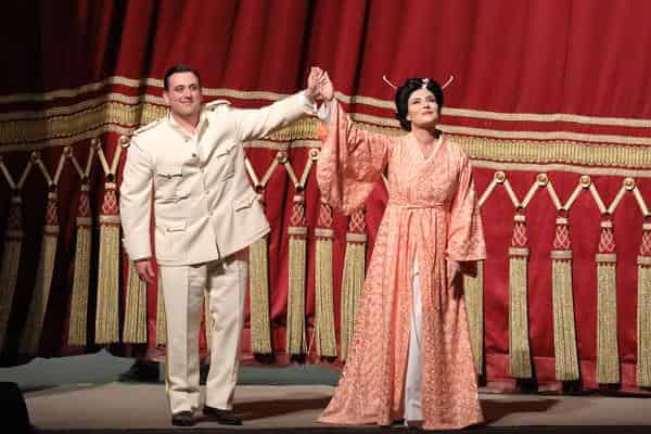 Madama Butterfly wird unter der musikalischen Leitung von Daniel Oren an der bayrischen Staatsoper aufgeführt