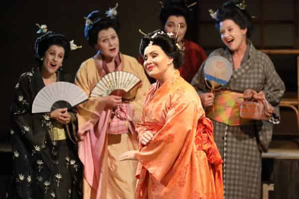 Madama Butterfly wird unter der musikalischen Leitung von Daniel Oren an der bayrischen Staatsoper aufgeführt