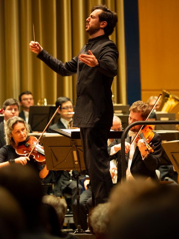 Der  belgische Dirigent Martijn Dendievel ist ab der Saison 2024/25 Chefdirigent der Hofer Symphoniker