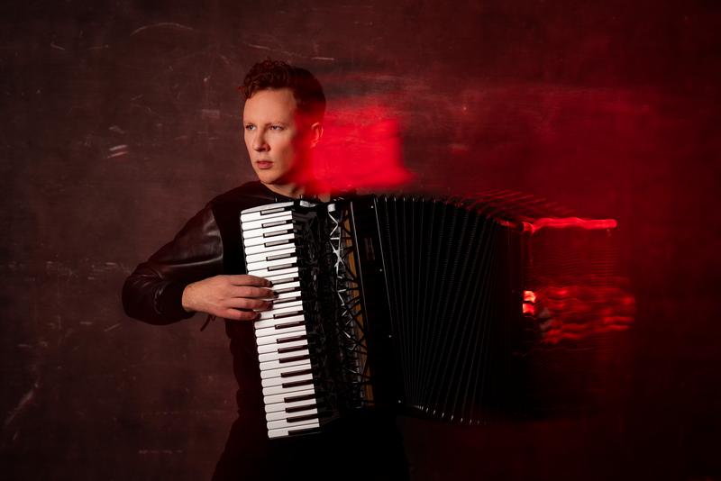 Martynas Levickis er&ouml;ffnet das Festival am 13. Juni