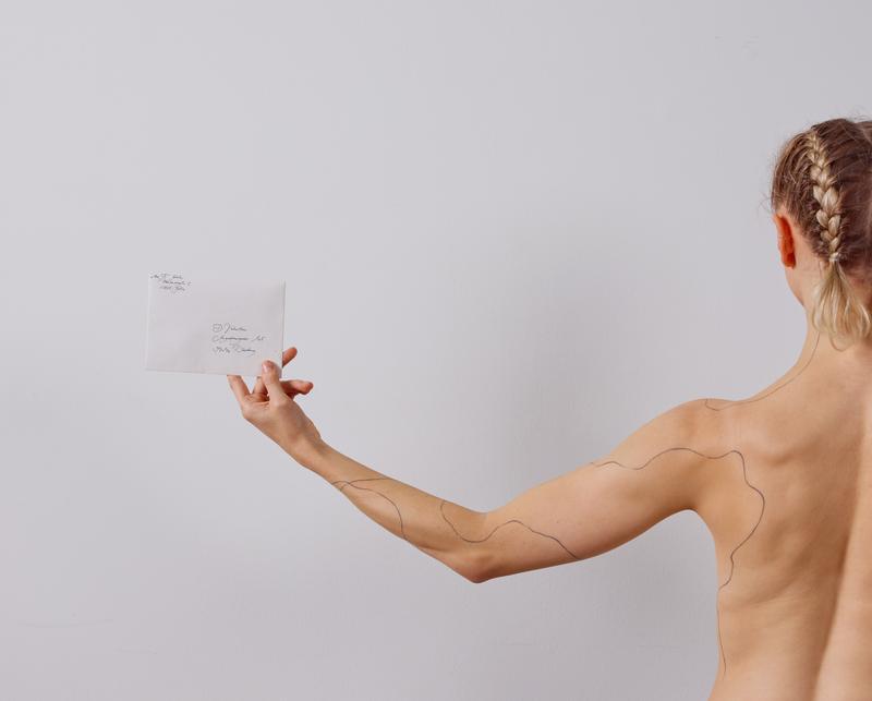 Das neue Tanzprogramm f&uuml;r das Kleine Haus widmet sich der Kunst des Briefeschreibens