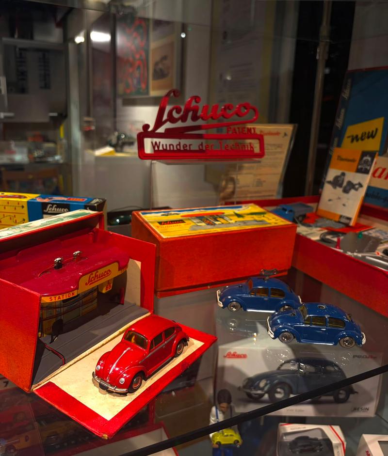 Ausstellung „Der Käfer – die Legende im Spielzeugformat“