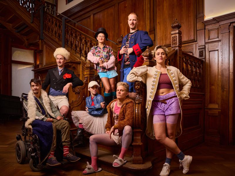 Curtis & Co. – dance affairs/EveryBody kommen mit Nutcracker.Now in die Tafelhalle Nürnberg