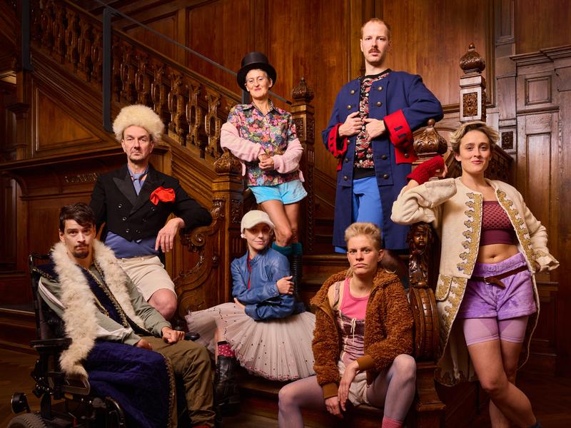 Curtis & Co. – dance affairs/EveryBody kommen mit Nutcracker.Now in die Tafelhalle Nürnberg