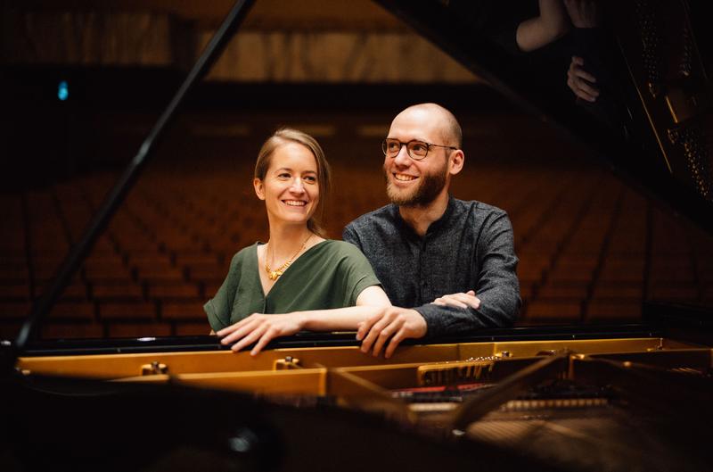 Das Onyx Klavierduo, bestehend aus Marie und Jonas Gleim