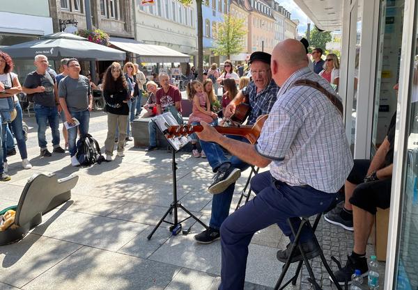 Das Straßenmusikfestival in Schweinfurt wird von dem Verein KulturPackt veranstaltet 