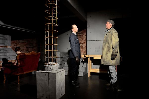 Probenfoto „Der Flüchtling“ im Theater Schloss Maßbach