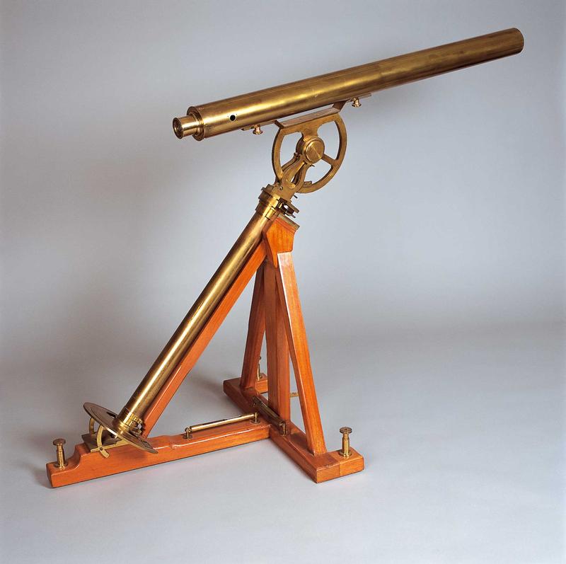 Parallaktisch montierter Refraktor, Hersteller: Johann Friedrich Schröder, Messing & Holz, Ende 18. Jhd.