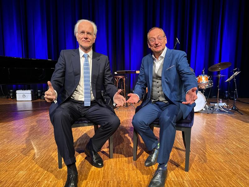 Harald Schmidt und Volker Heißmann sind beim Kissinger Kabarettherbst zu sehen