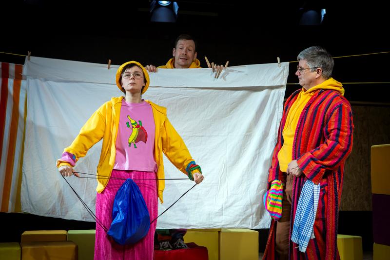 Das schauspiel erlangen bringt „Spring doch“ auf die Theaterbühne