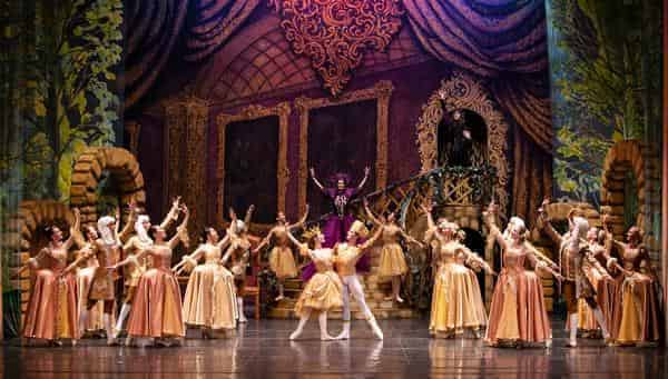 Die Schöne und das Biest im Theater der Stadt Schweinfurt