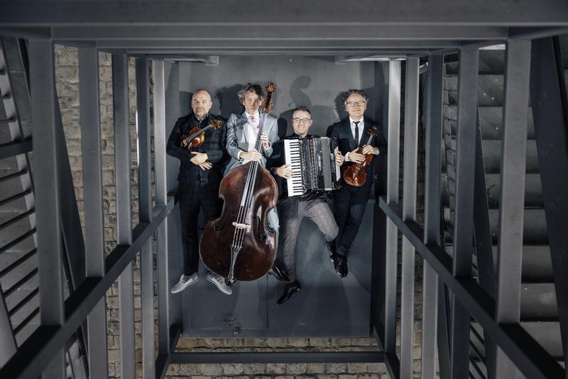 UWAGA!, Beethoven & Beatles