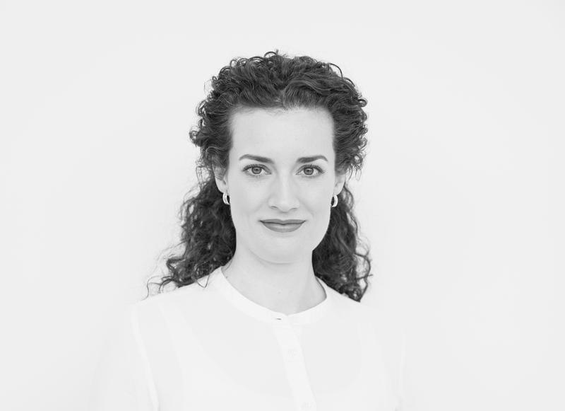 Vero Miller spielt Carmen im gleichnamigen Werk