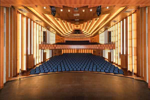 Innenraum des Rosenthal-Theaters in Selb
