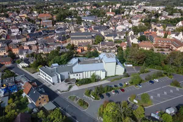 Das Rosenthal-Theater und Selb von oben