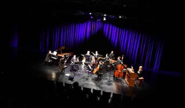 ensemble KONTRASTE